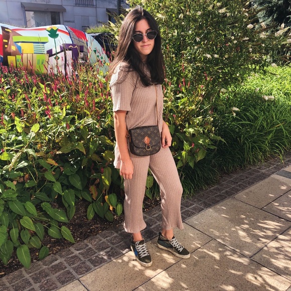 About me page - Picture 1 of 7